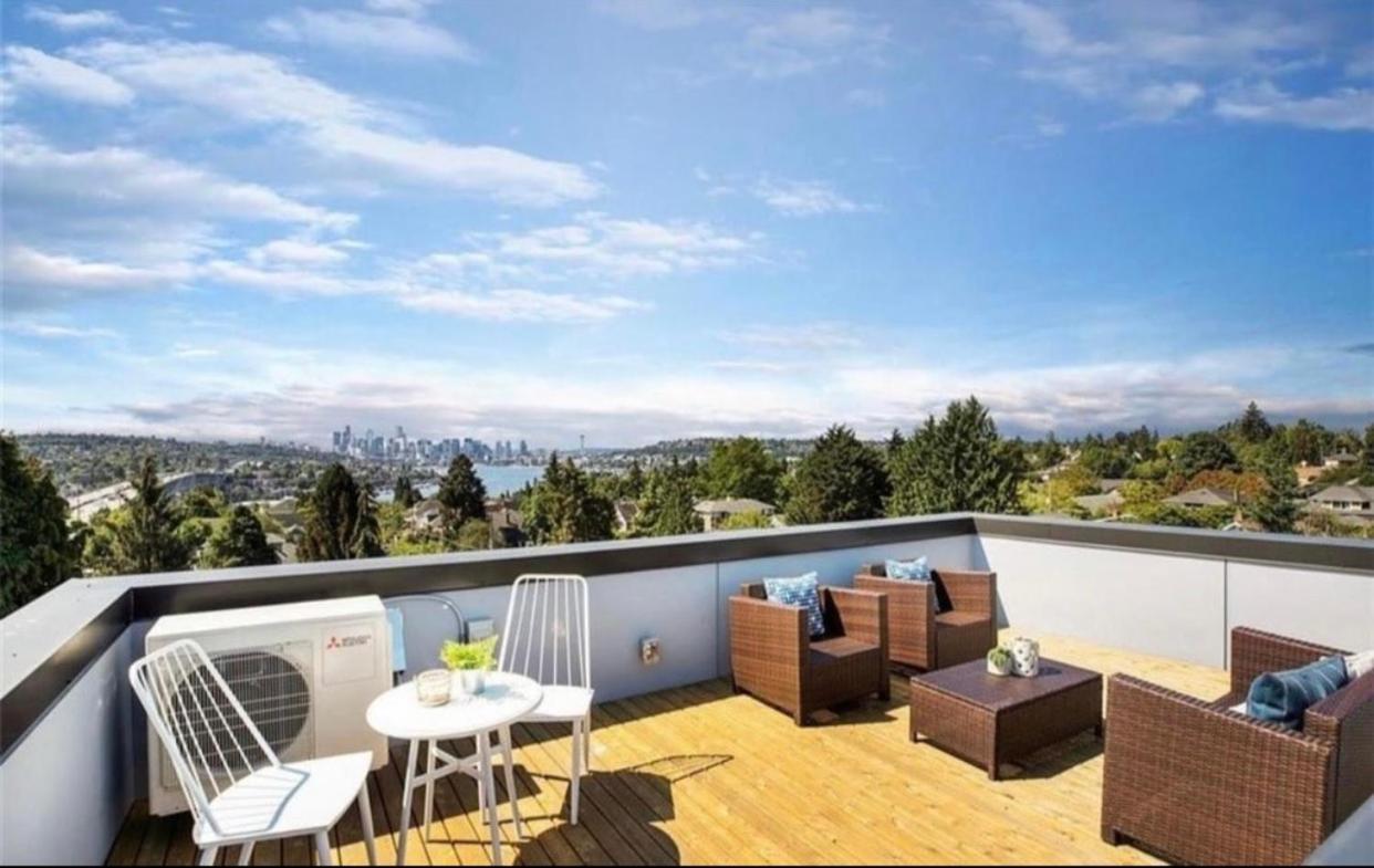 Rooftop Patio With Waterview, Private Garden & Grill 3Br 3Ba- Modern Cityscape سياتل المظهر الخارجي الصورة