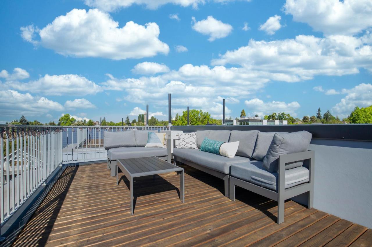 Rooftop Patio With Waterview, Private Garden & Grill 3Br 3Ba- Modern Cityscape سياتل المظهر الخارجي الصورة
